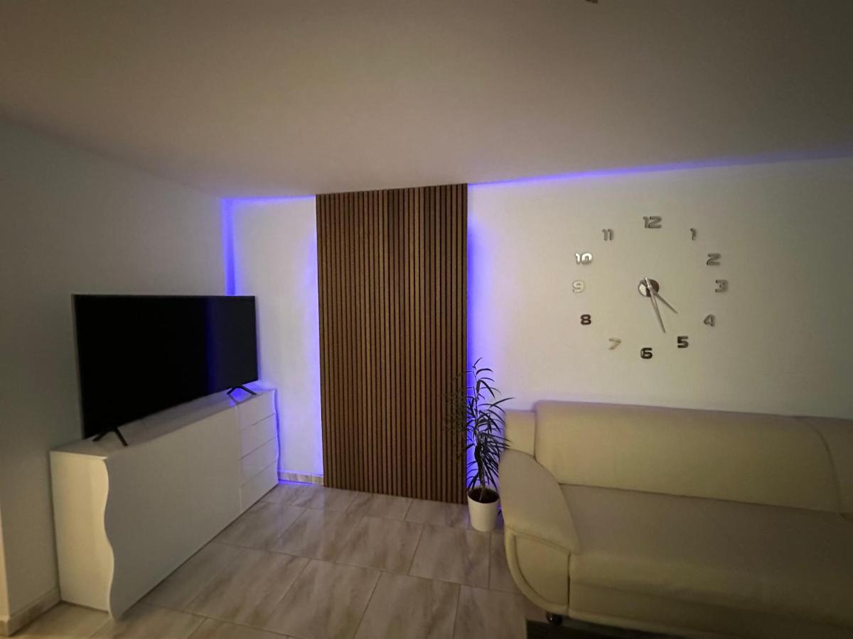 Souterrain Fewo, Europapark, Netflix, 2Xtv Apartment Mietersheim ภายนอก รูปภาพ